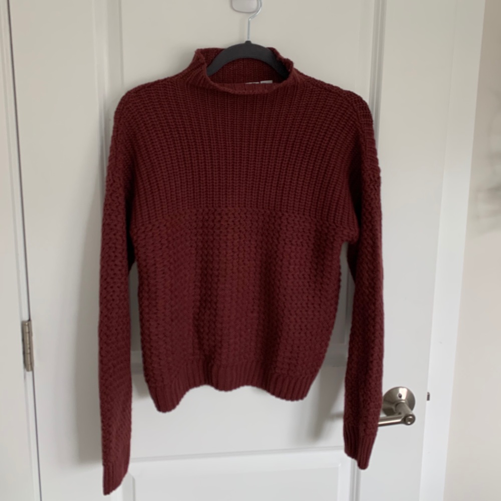 Noisy May Fall Turtleneck